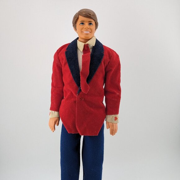 Bundle of 14 Vintage Barbie and Ken dolls - Picture 8 of 15